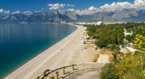 antalya konyaaltı sahili