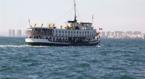 konak karşıyaka vapuru