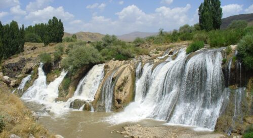 muradiye şelalesi nerede