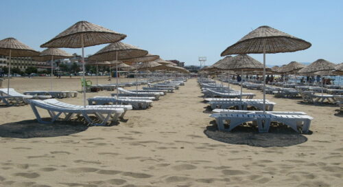 sarımsaklı plajı