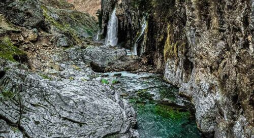 kapuzbaşı şelalesi kamp alanı