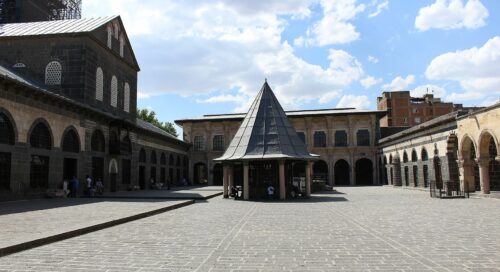 diyarbakırda görülmesi gereken yerler