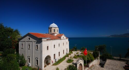 Taşbaşı Kültür Merkezi